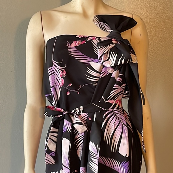Helena’s floral, versatile, Hawaiian, beach cover up dress . - Picture 10 of 12